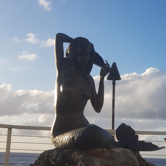 READ ME : MERMAID MYSTERY CHEST π«π§ββοΈ - Picture 5 of 6